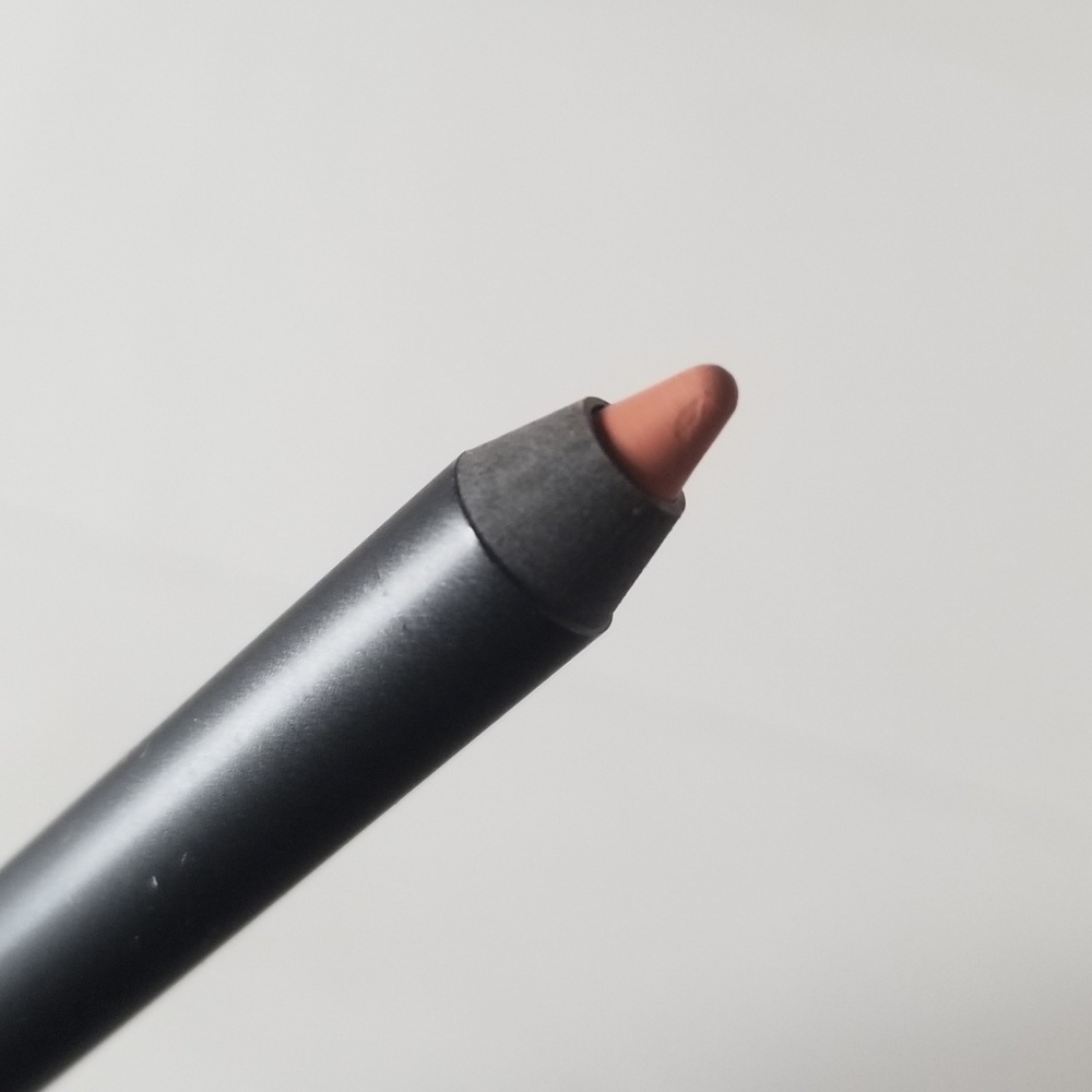Moodstruck Precision lip liner pencil